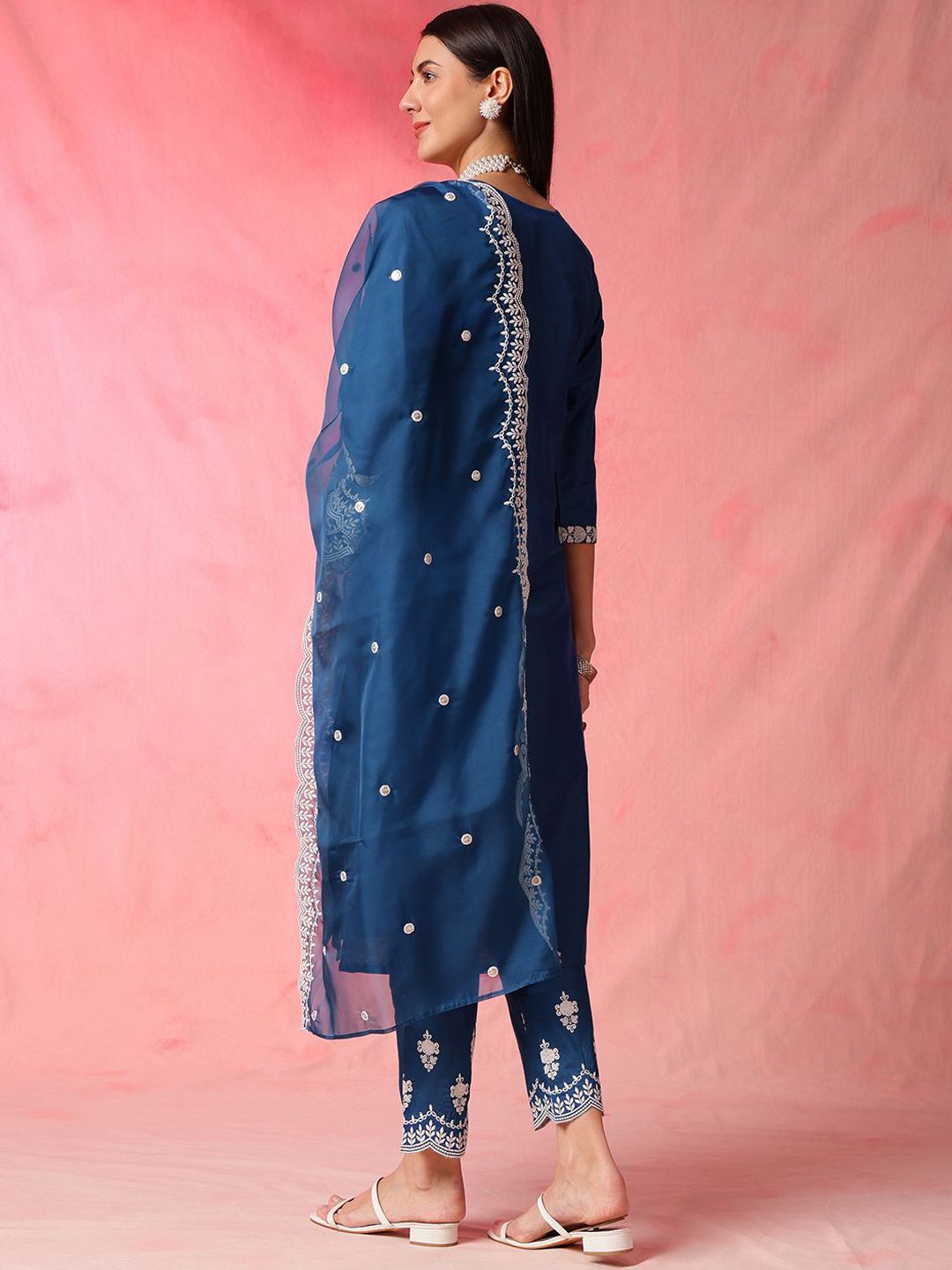 Anouk Blue Floral Embroidered Sweetheart Neck Straight Kurta With Trousers & Dupatta