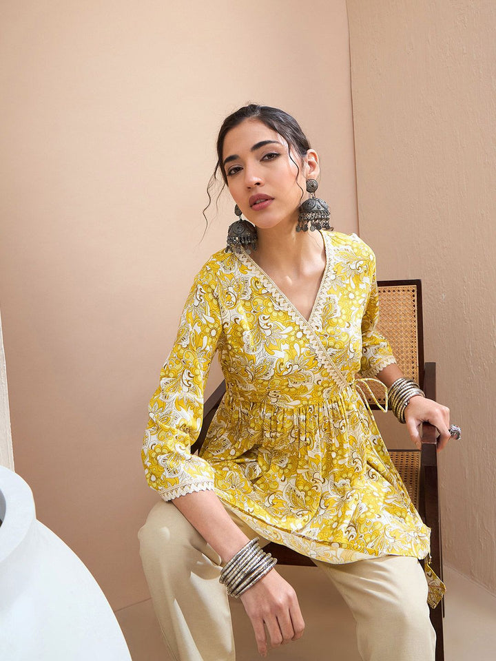 Shae by sassafras bunga bercetak v-neck gotta patti gotta patti angrakha kurti
