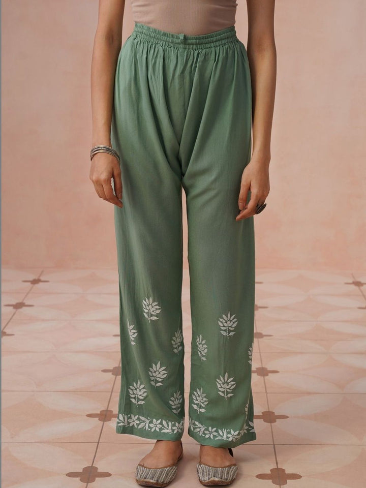 House of Chikankari Women Regular Chikankari Kurta with Trousers