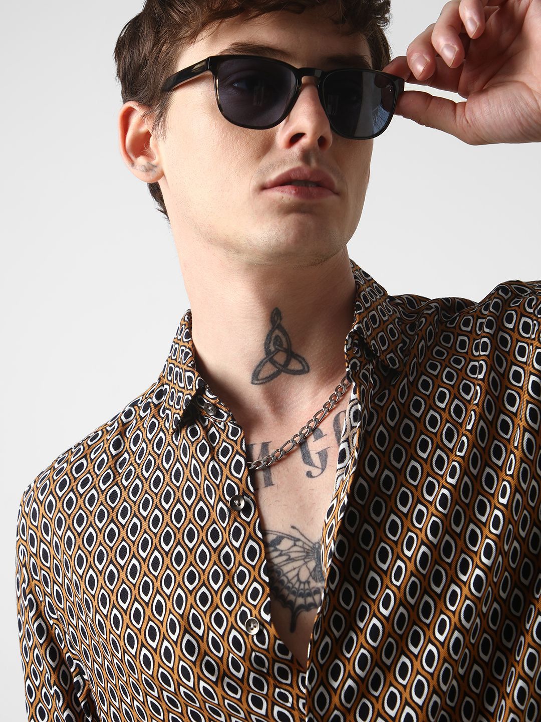 VASTRADO Men Classic Spread Collar Abstract Printed Slim Fit Casual Shirt