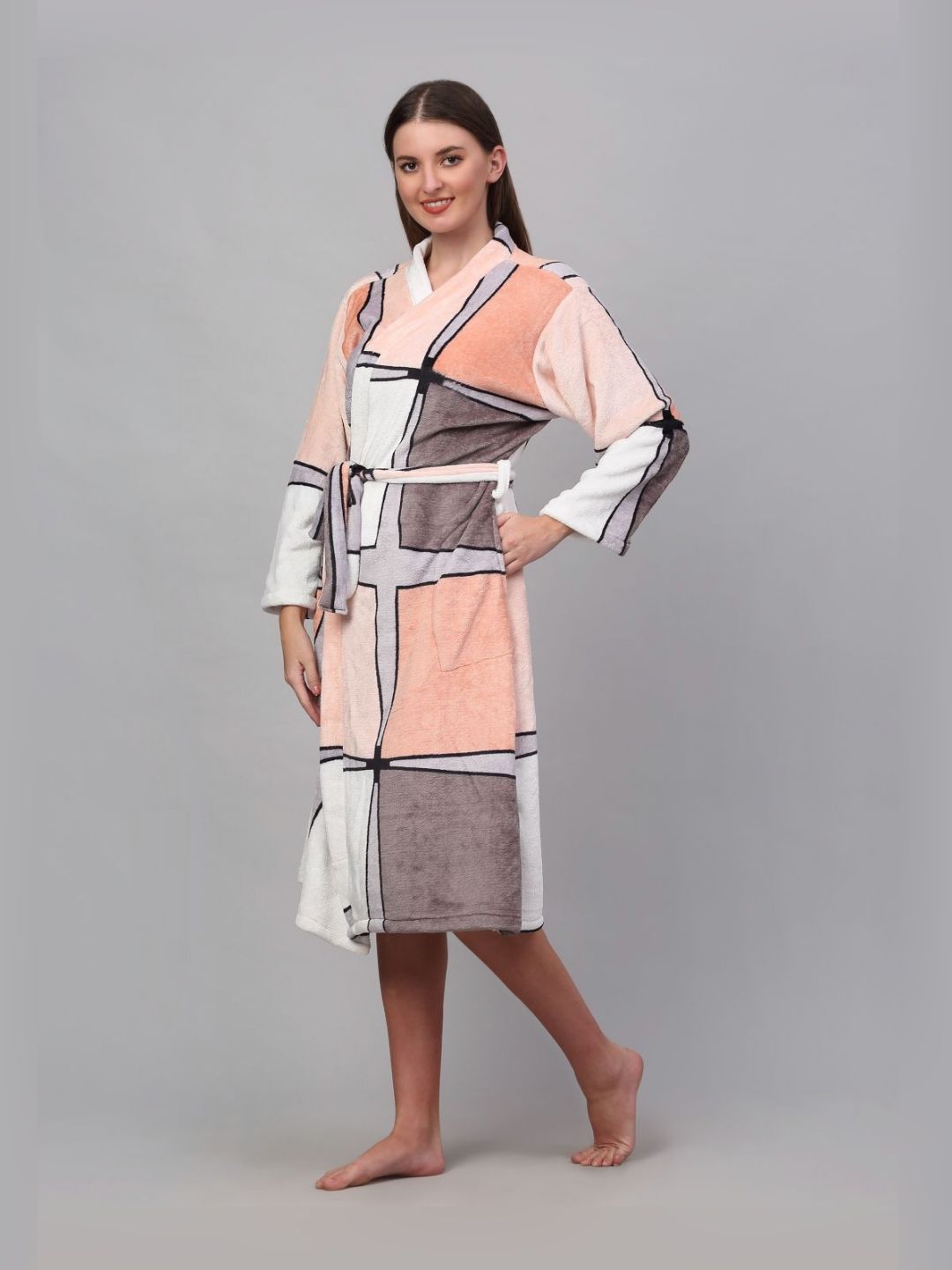 KLOTTHE White & Grey Printed Woolen Bath Robe With Belt