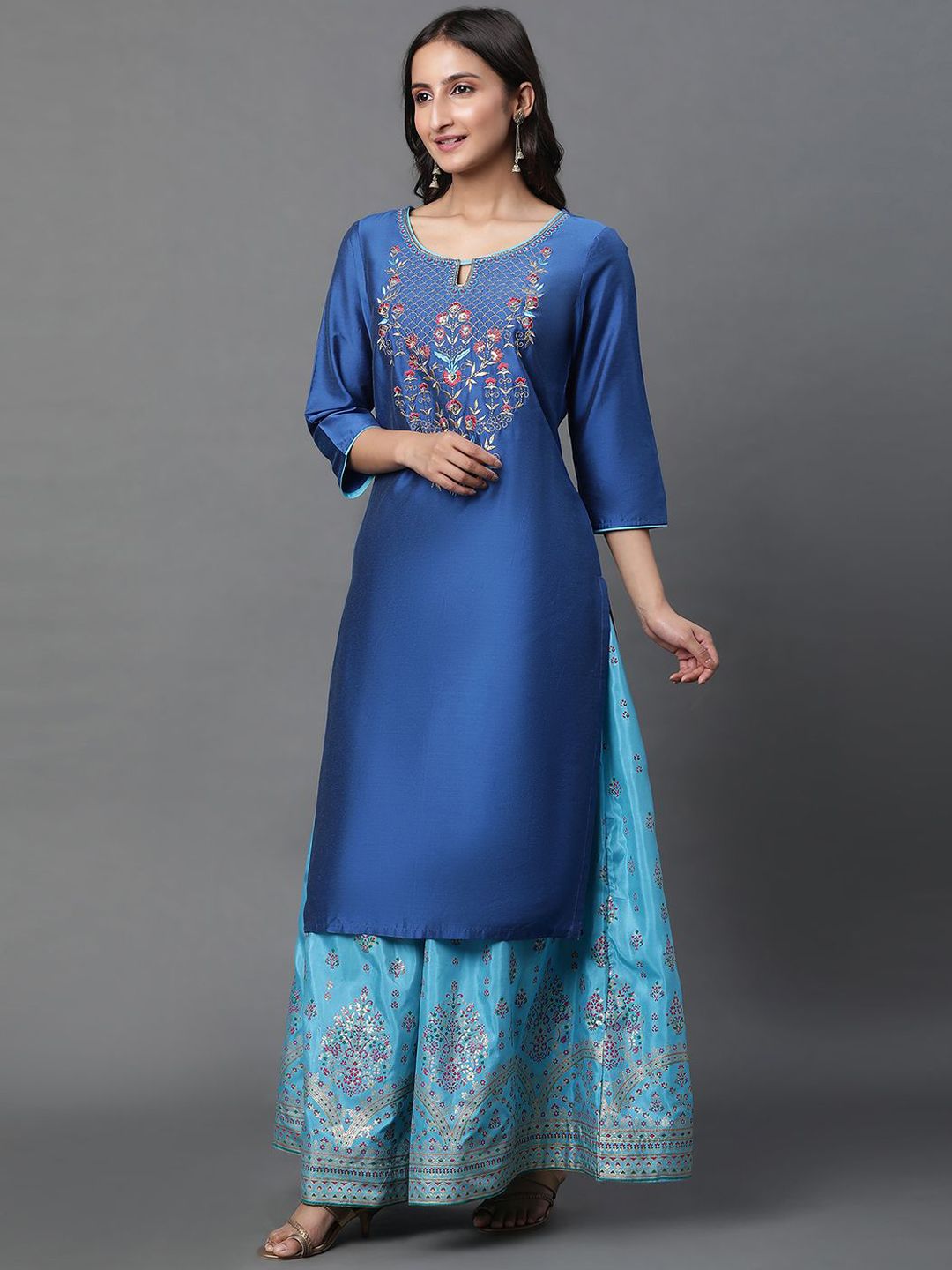 AURELIA Women Geometric Thread Work Kurta