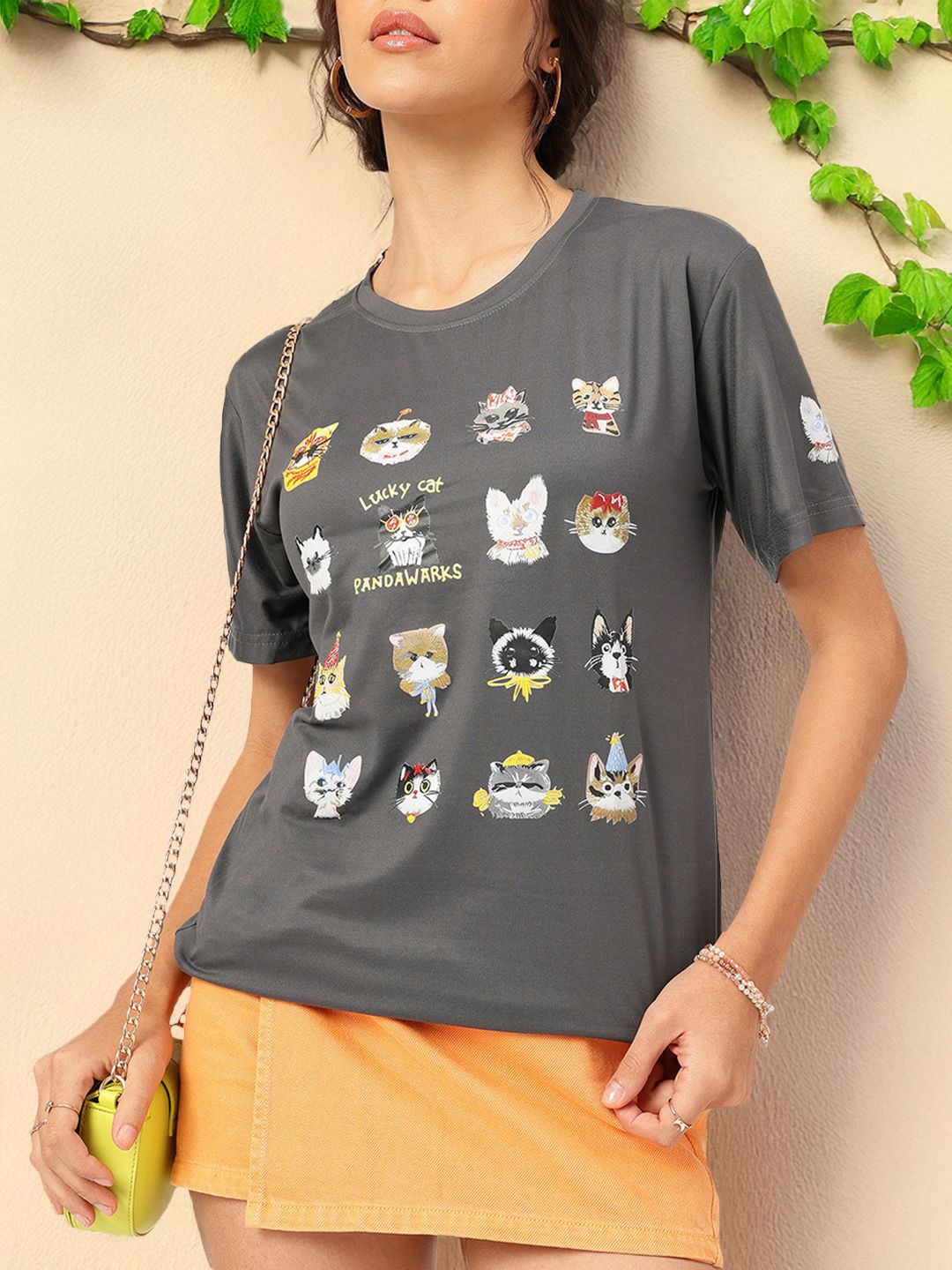 DressBerry Bold Babe Basics Printed Tee