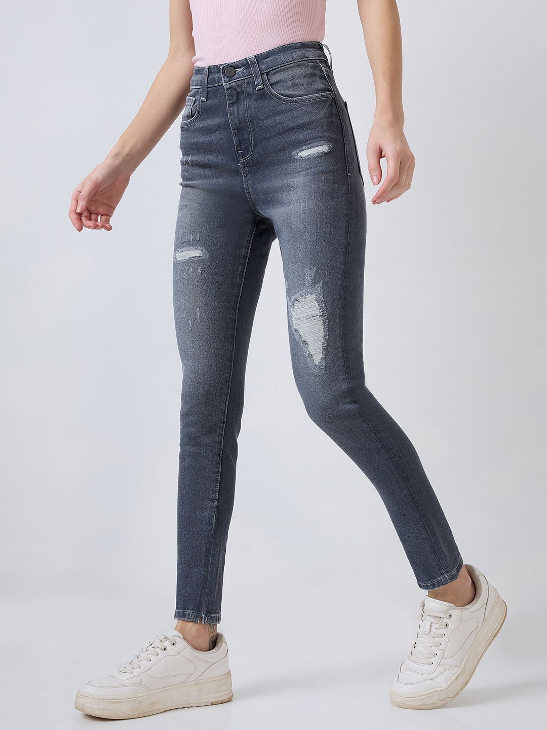 SPYKAR Women Slim Fit High-Rise Low Distress Heavy Fade Jeans