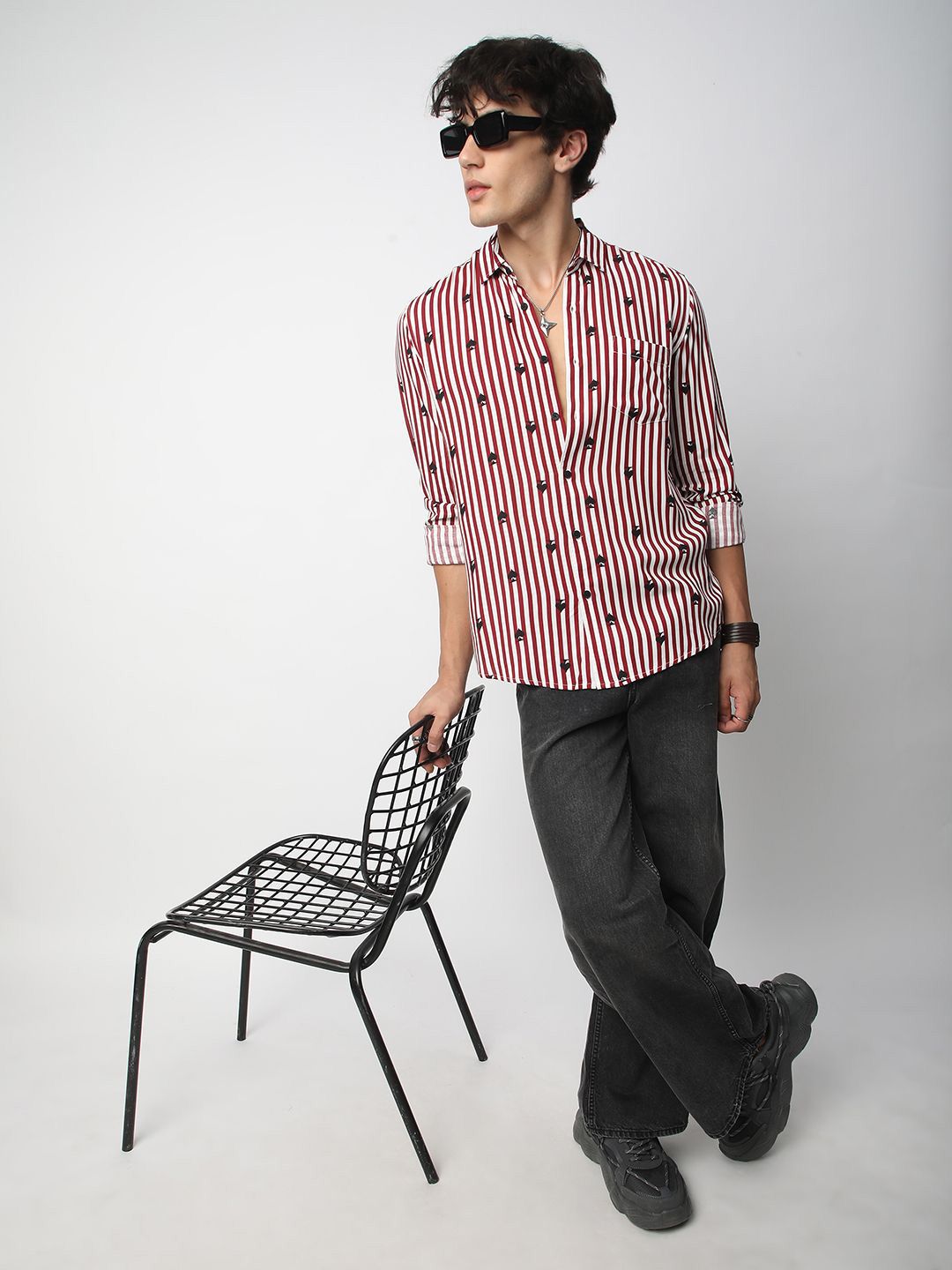 VASTRADO Men Classic Spread Collar Vertical Striped Slim Fit Casual Shirt