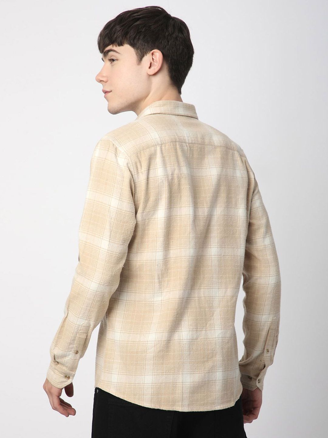 VASTRADO Men Classic Slim Fit Cutaway Collar Tartan Checked Pure Cotton Casual Shirt