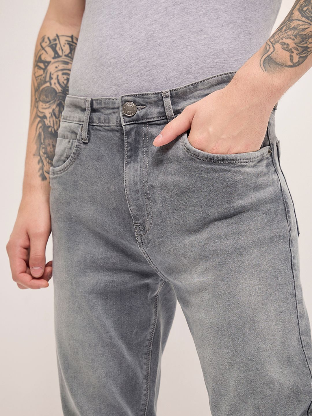 THE BEAR HOUSE Men Slim Fit Light Fade Jeans