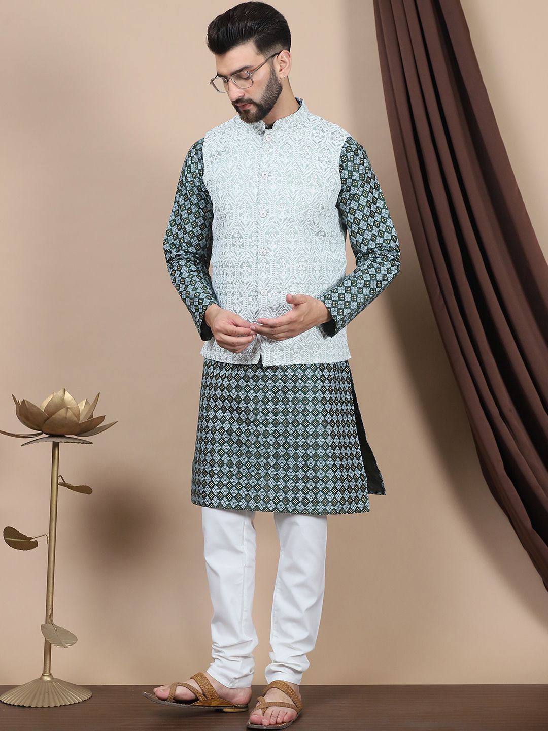 Motif Etnik Biru Anouk Bersulam Benang Lurus Bekerja Kurta Kapas Tulen dengan Churidar