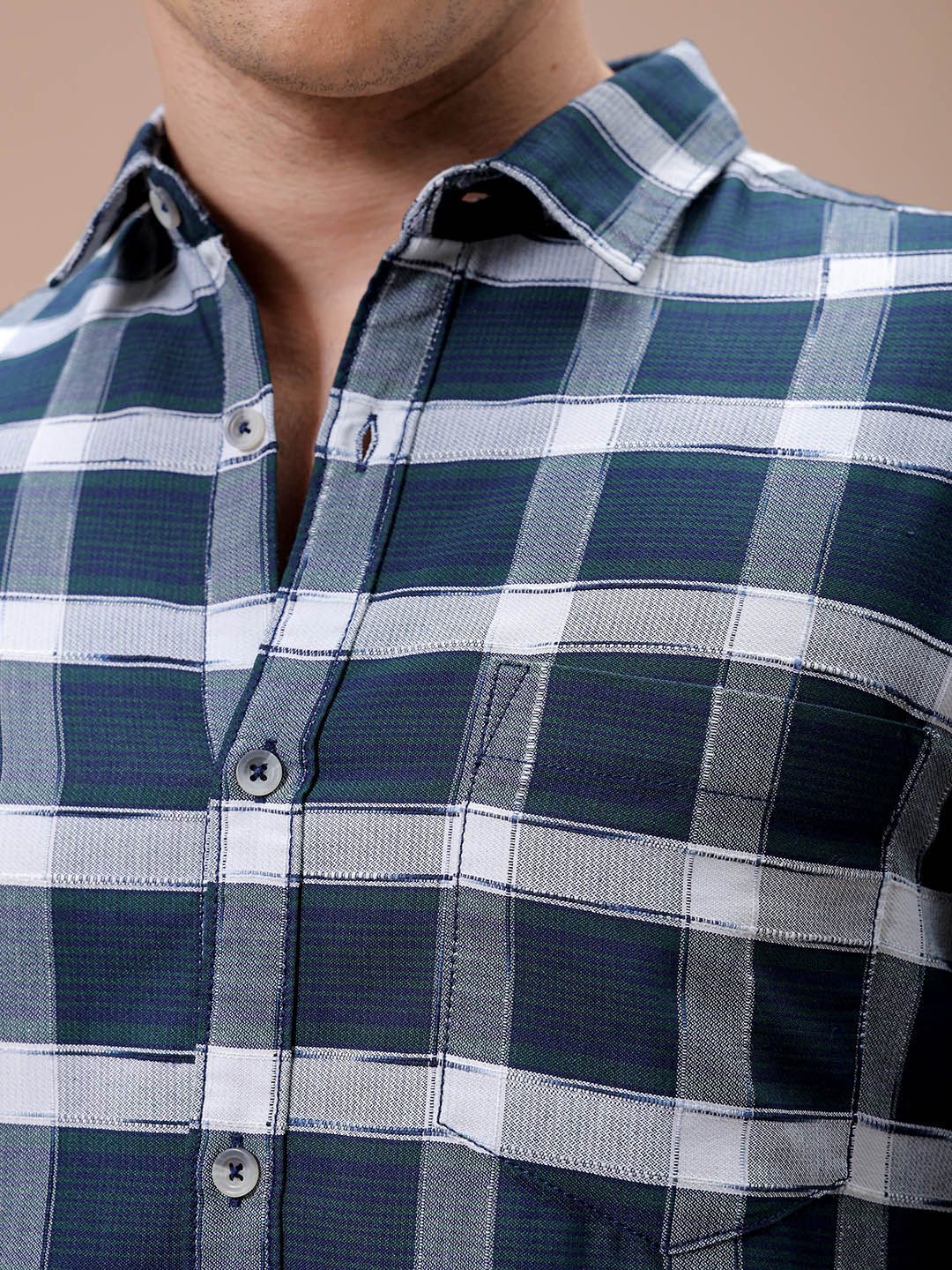 The Indian Garage Co Men Spread Collar Checked Slim Fit Casual Shirt