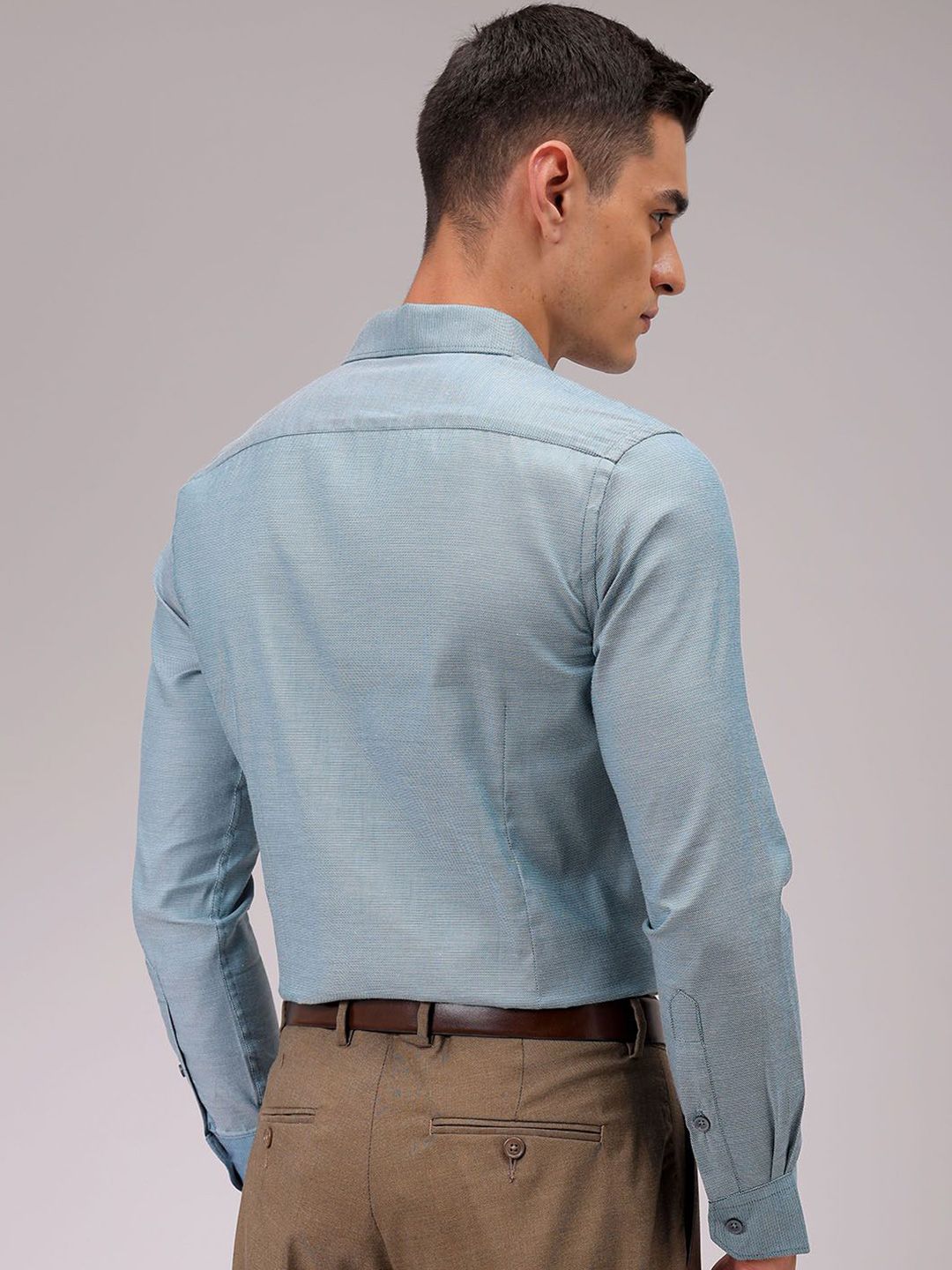 The Indian Garage Co. X Luxe Men Cutaway Collar Solid Slim Fit Formal Shirt
