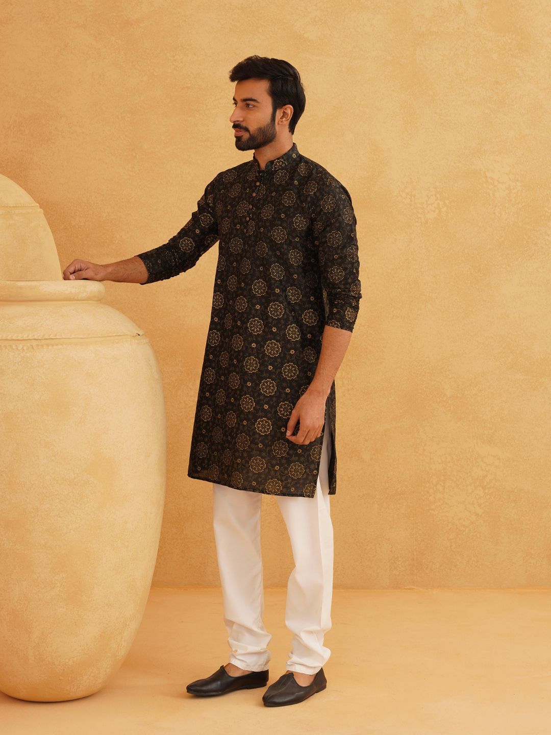 SOJANYA Floral Printed Mandarin Collar Straight Kurta With Churidar