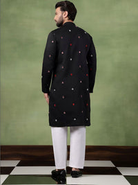 SOJANYA Men Geometric Embroidered Kurta