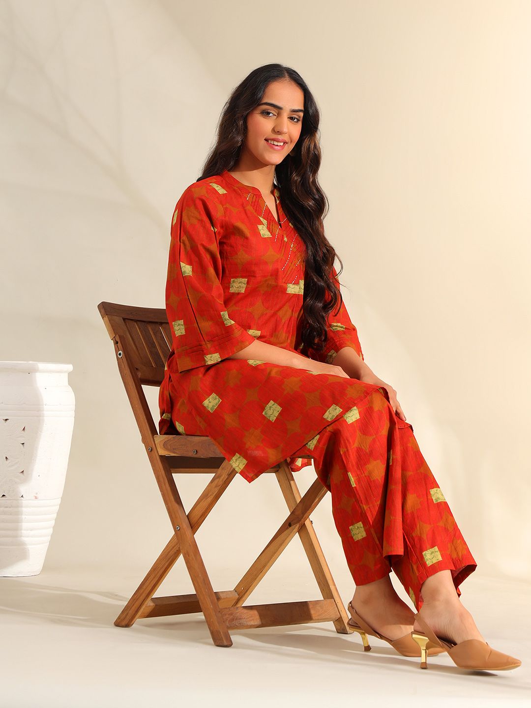 Mamicha Women Printed Regular Thread Work Pure Cotton Kurta with Palazzos