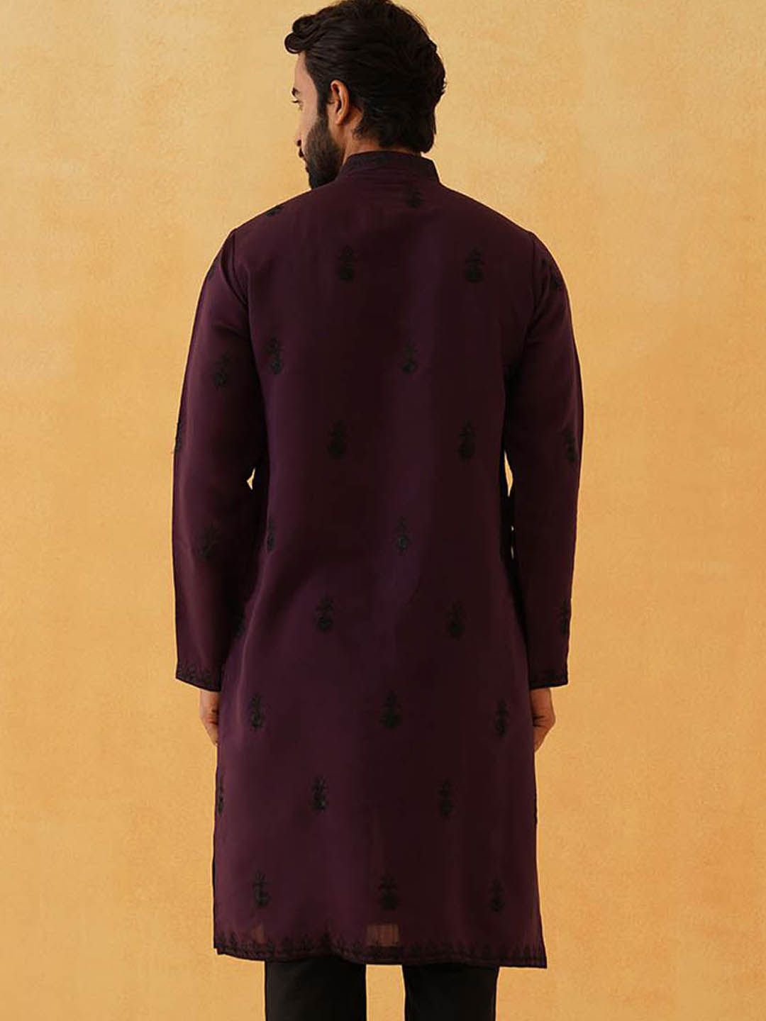 SOJANYA LUXE Motif Etnik Benang Bersulam Bekerja Kurta Lurus Dengan Seluar