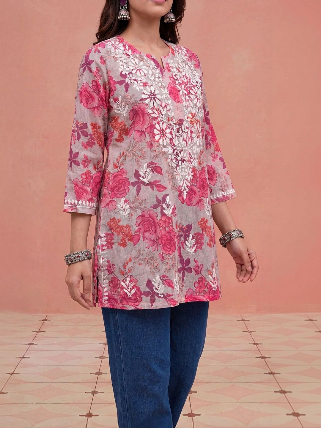 Rumah Wanita Chikankari Floral Printed Chikankari Floral Kurta