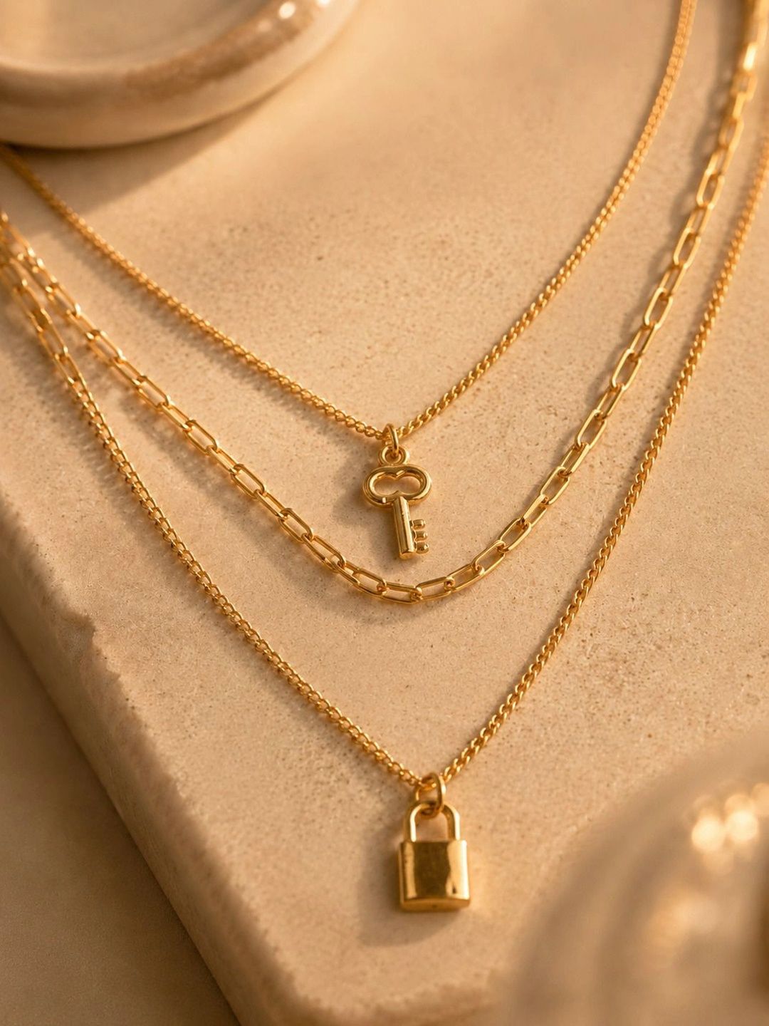 VOGUE PANASH Kalung Berlapis Emas Berlapis Emas