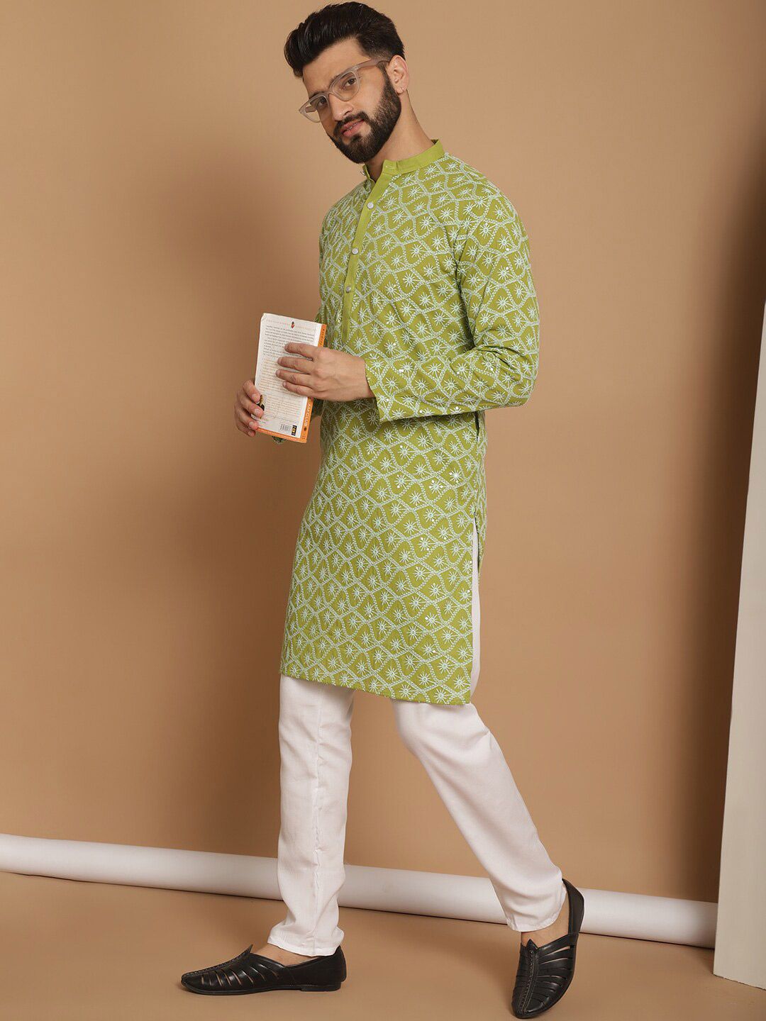 Anouk Ethnic Motifs Embroidered Regular Thread Work Pure Cotton Kurta with Churidar