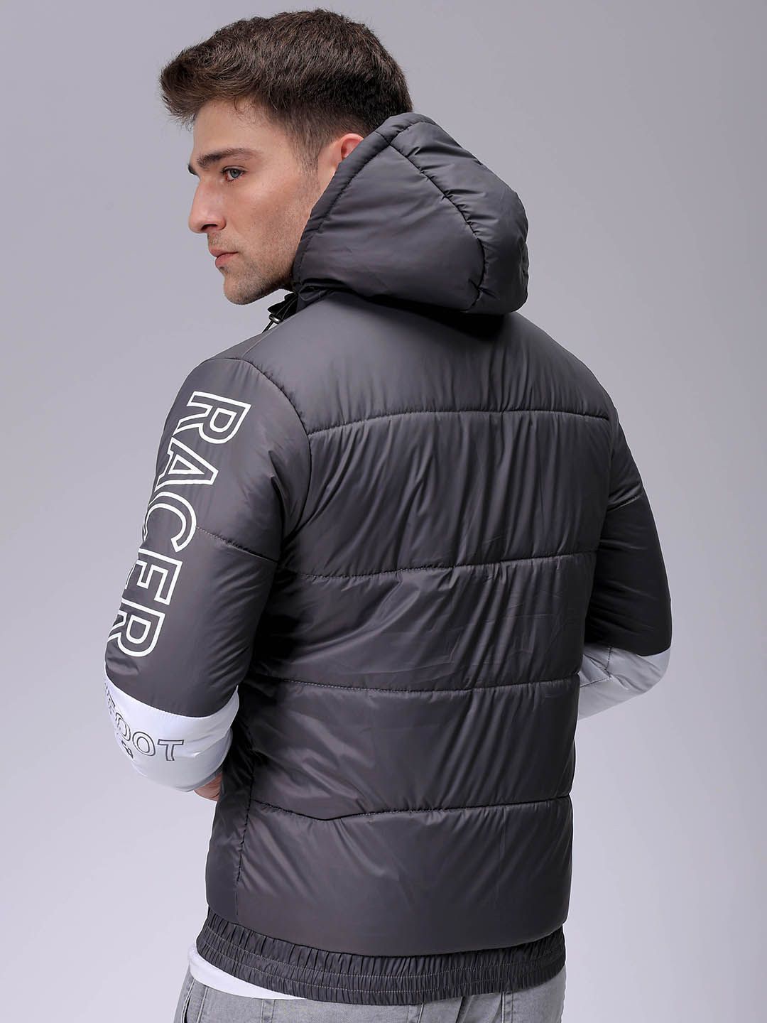 The Indian Garage Co Men Colourblocked Lightweight Puffer Jacket with Patchwork