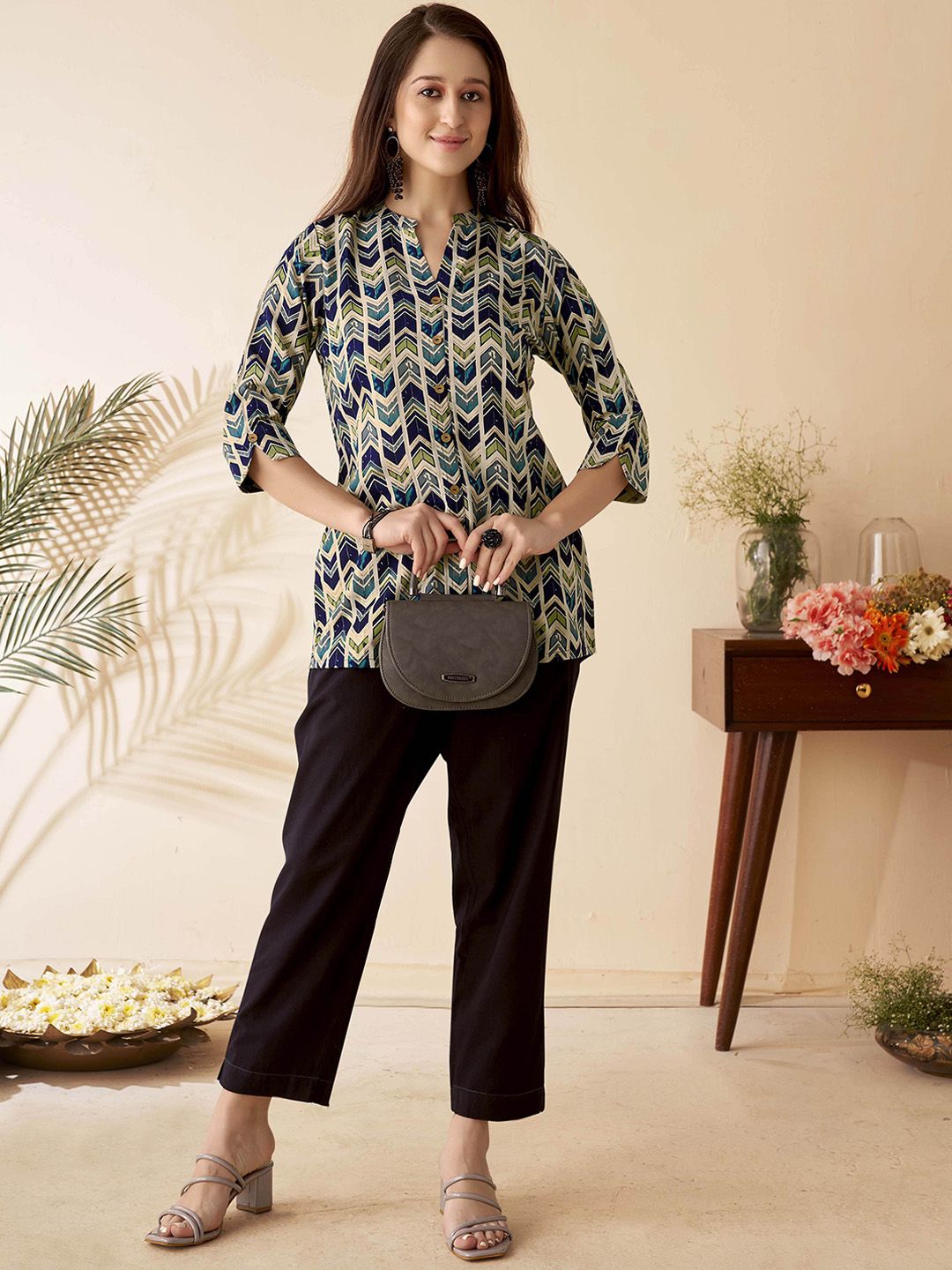 Anouk Blue Chevron Printed Mandarin Collar Pure Cotton A-Line Short Kurti