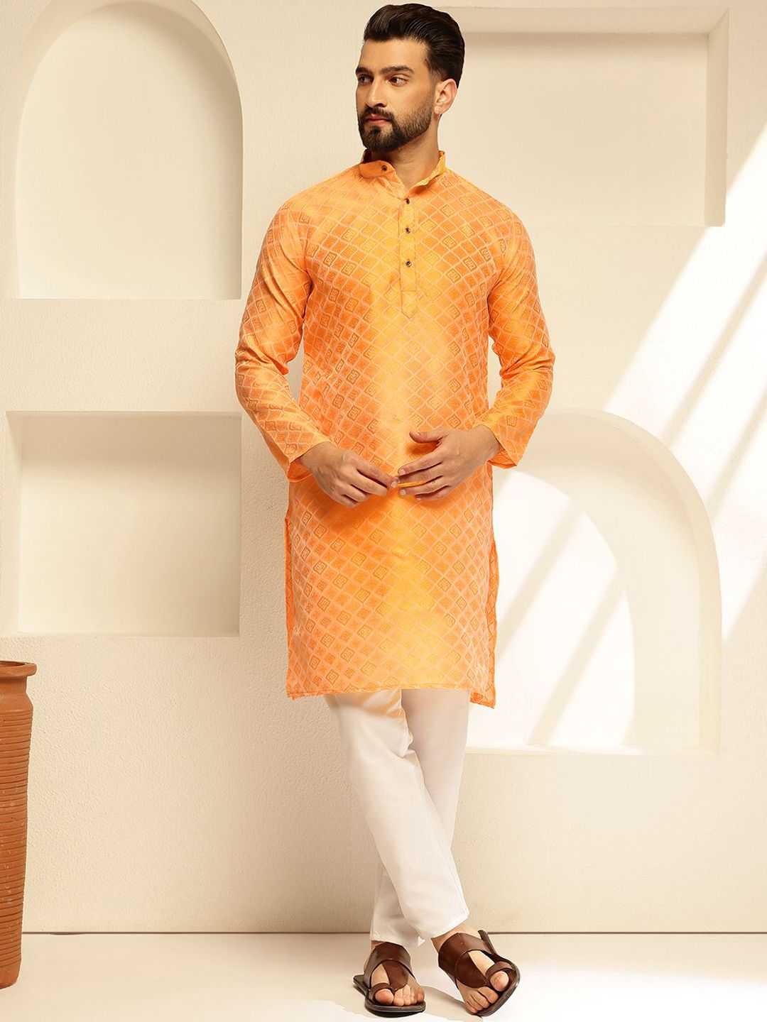 SOJANYA Woven Design Mandarin Collar Straight Kurta