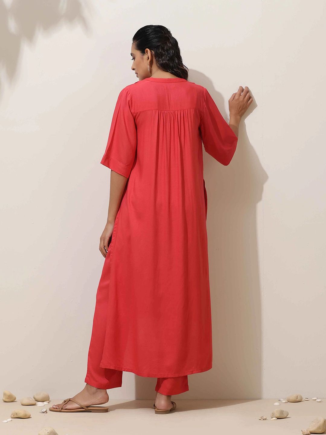 trueBrowns Mandrain Collar Straight Kurta With Trouser