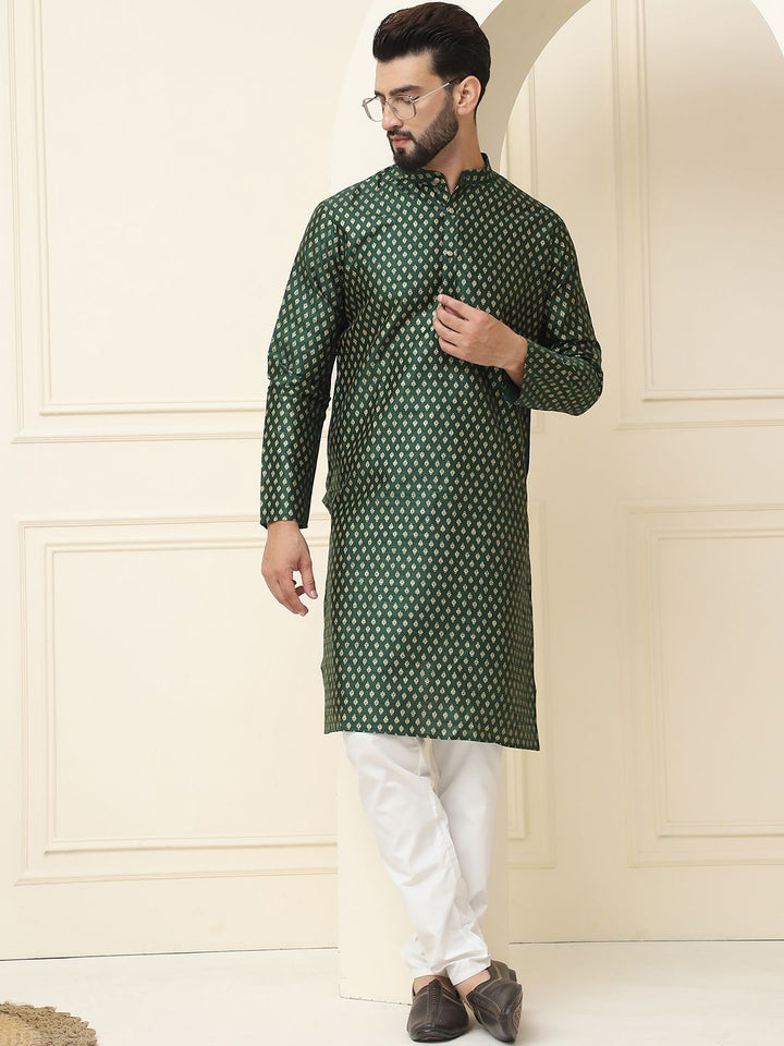 SOJANYA Ethnic Motifs Printed Mandarin Collar Silk Cotton Straight Kurta with Pyjamas