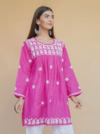 HOUSE OF KARI Floral Embroidered Round Neck Chikankari Pure Cotton Short Kurta
