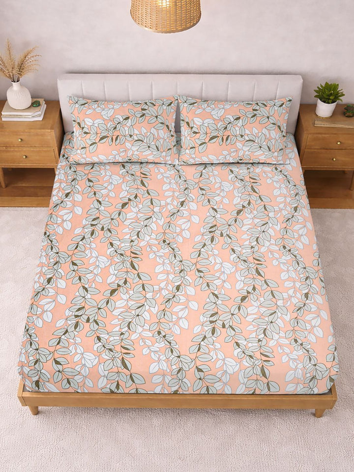 KLOTTHE Orange Floral Printed 300 TC King Bedsheets