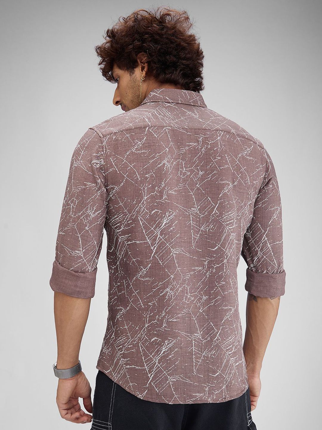 VASTRADO Men Classic Slim Fit Abstract Printed Casual Shirt