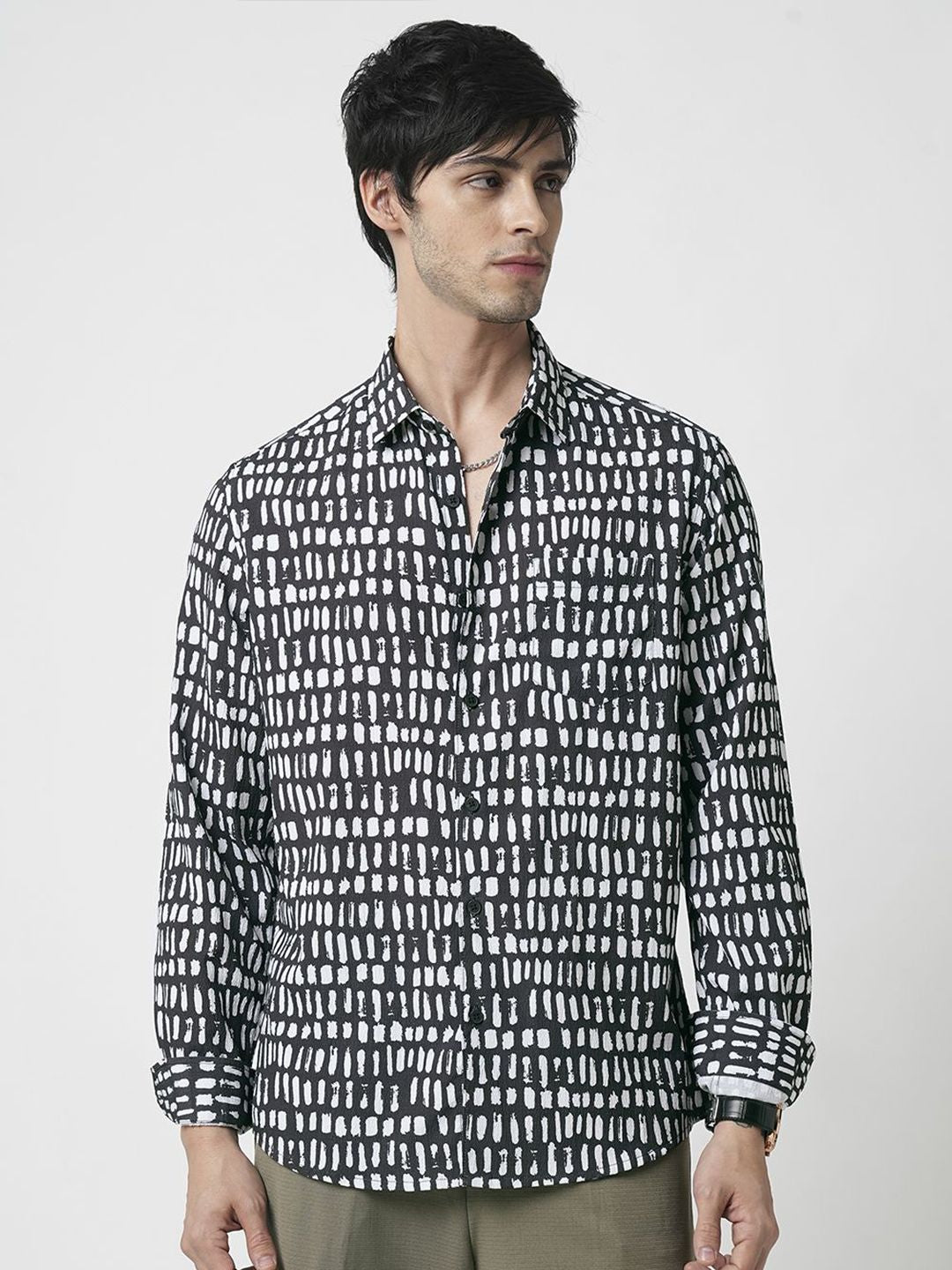 VASTRADO Men Classic Spread Collar Geometric Printed Slim Fit Casual Shirt
