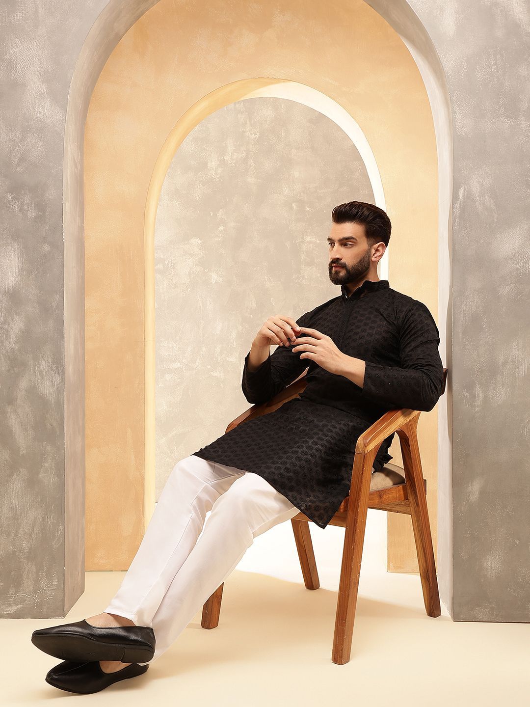 Anouk Black Geometric Embroidered Mandarin Collar Pure Cotton Kurta With Pyjama