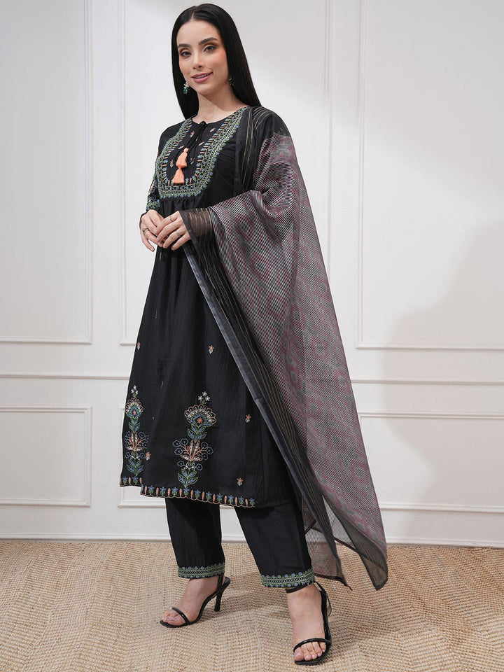 Vishudh Floral Embroidered Tie-Up Neck A-Line Kurta With Trousers & Dupatta