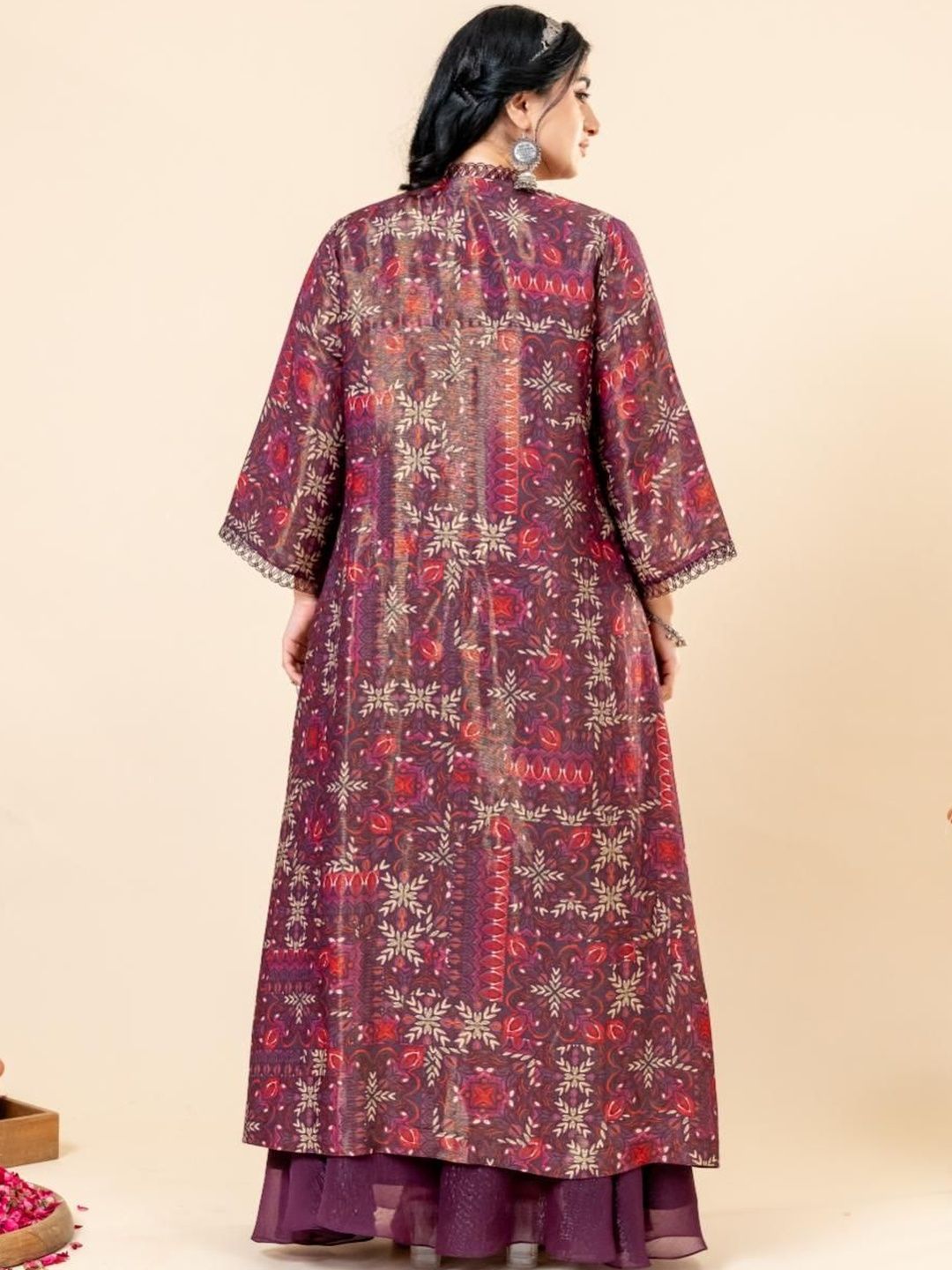 Mamicha Mehfil Printed V-Neck Crop Top With Cape & Palazzos Co-Ords Set