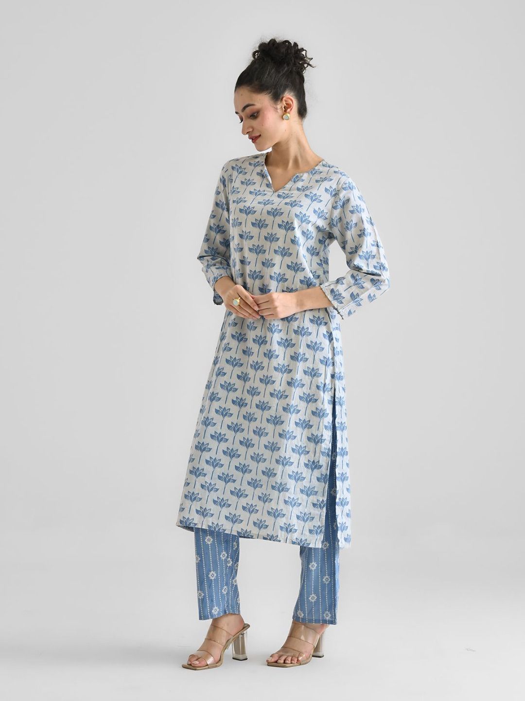 Rustorange Women Floral Printed Kurta