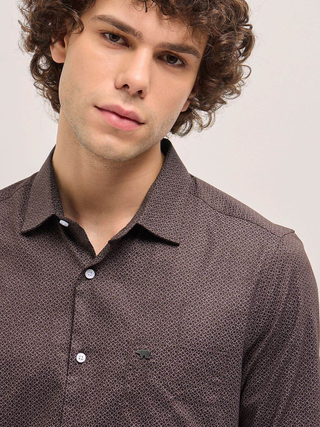 THE BEAR HOUSE Men Spread Collar Geometric Printed Cotton Tailored Fit Formal Shirt