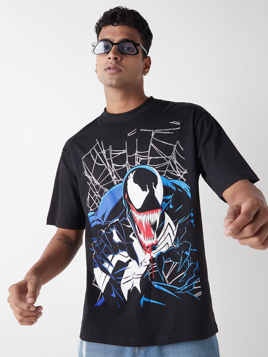 Bewakoof Official Marvel Venom Men's Lethal Protector Printed Pure Cotton Oversized T-Shirt
