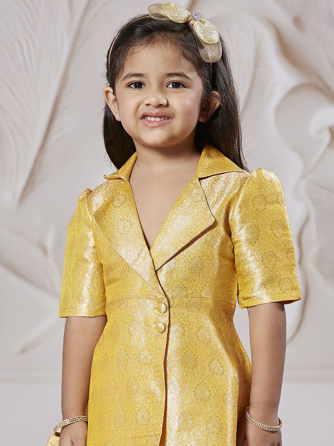 VASTRAMAY Girls Ethnic Motifs Woven Design A Line Kurta with Dhoti Pants