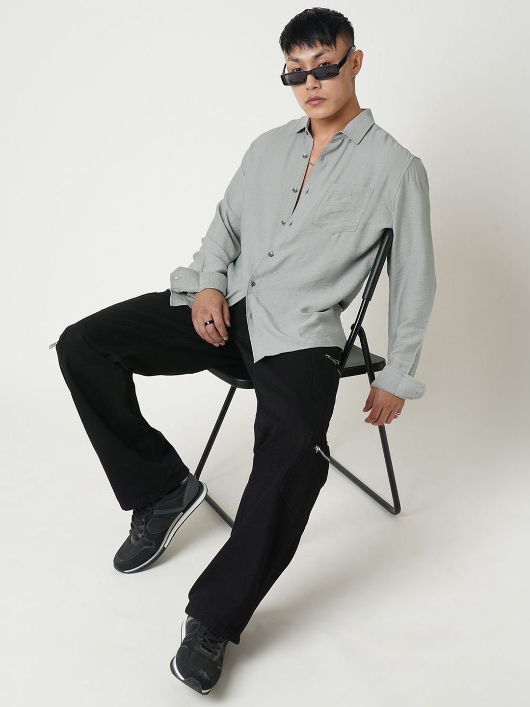 VASTRADO Men Classic Spread Collar Solid Slim Fit Casual Shirt