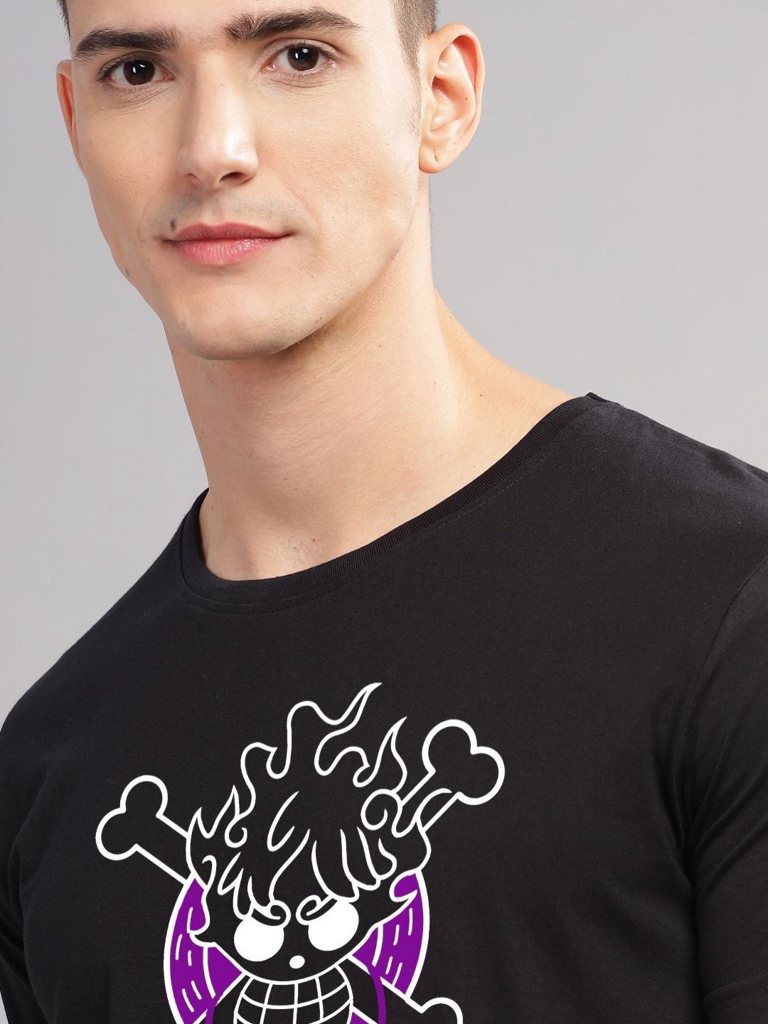 ADRO Men Printed Applique T-shirt