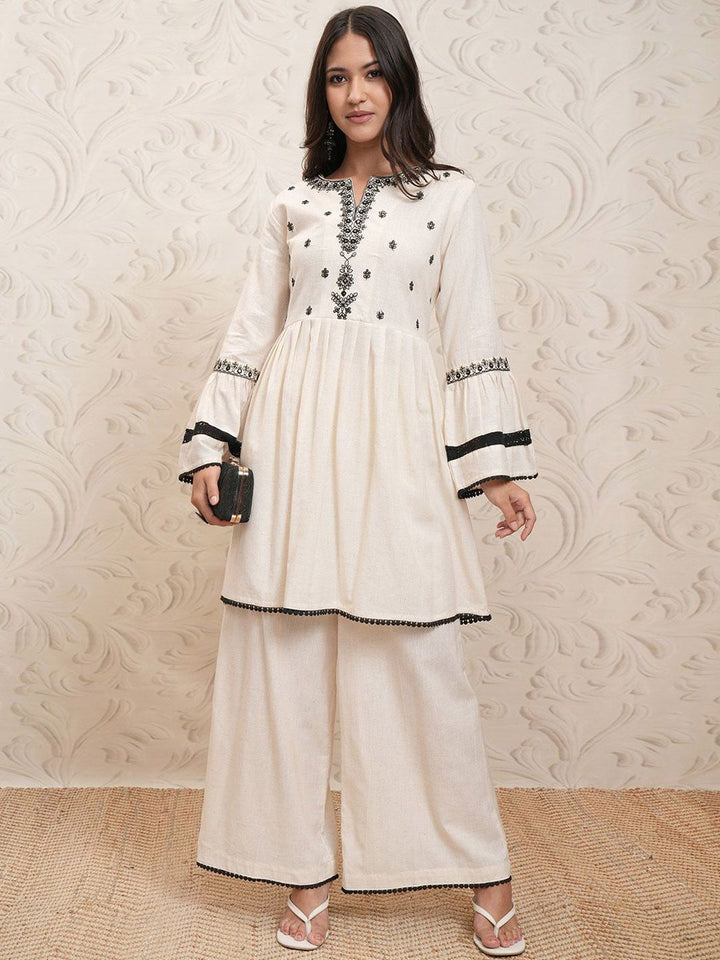 Vishudh Floral Embroidered Regular Thread Work Pure Cotton Kurta With Palazzos