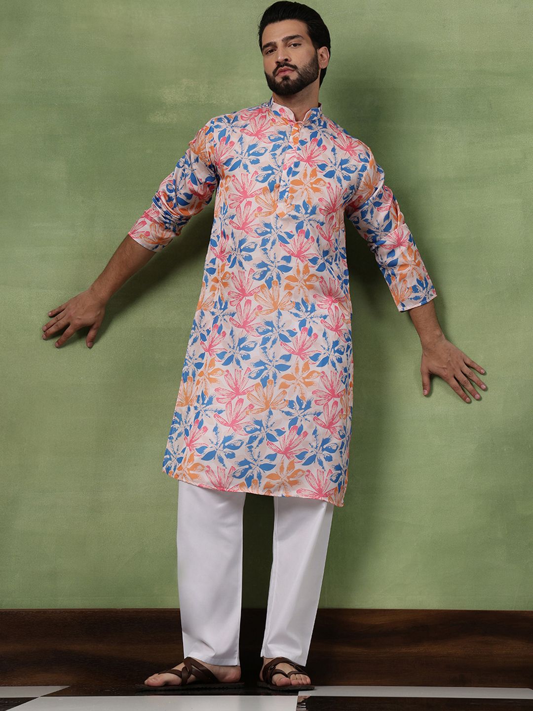 SOJANYA Men Floral Printed Kurta