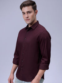 The Indian Garage Co Men Slim Fit Spread Collar Solid Casual Shirt