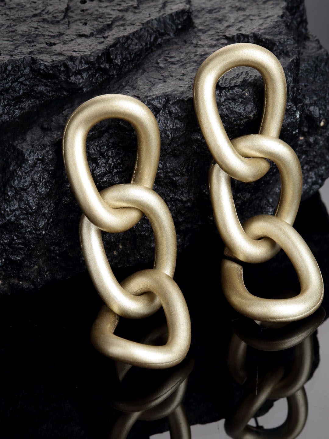 DressBerry Gold Plated Contemporary Drop Earrings