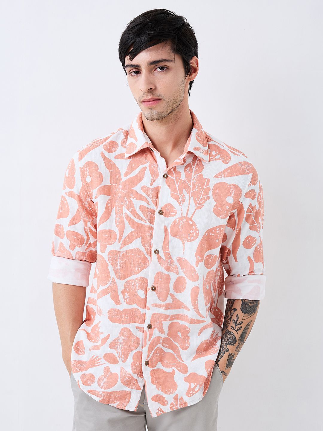 SPYKAR Men Slim Fit Spread Collar Floral Printed Cotton Casual Shirt