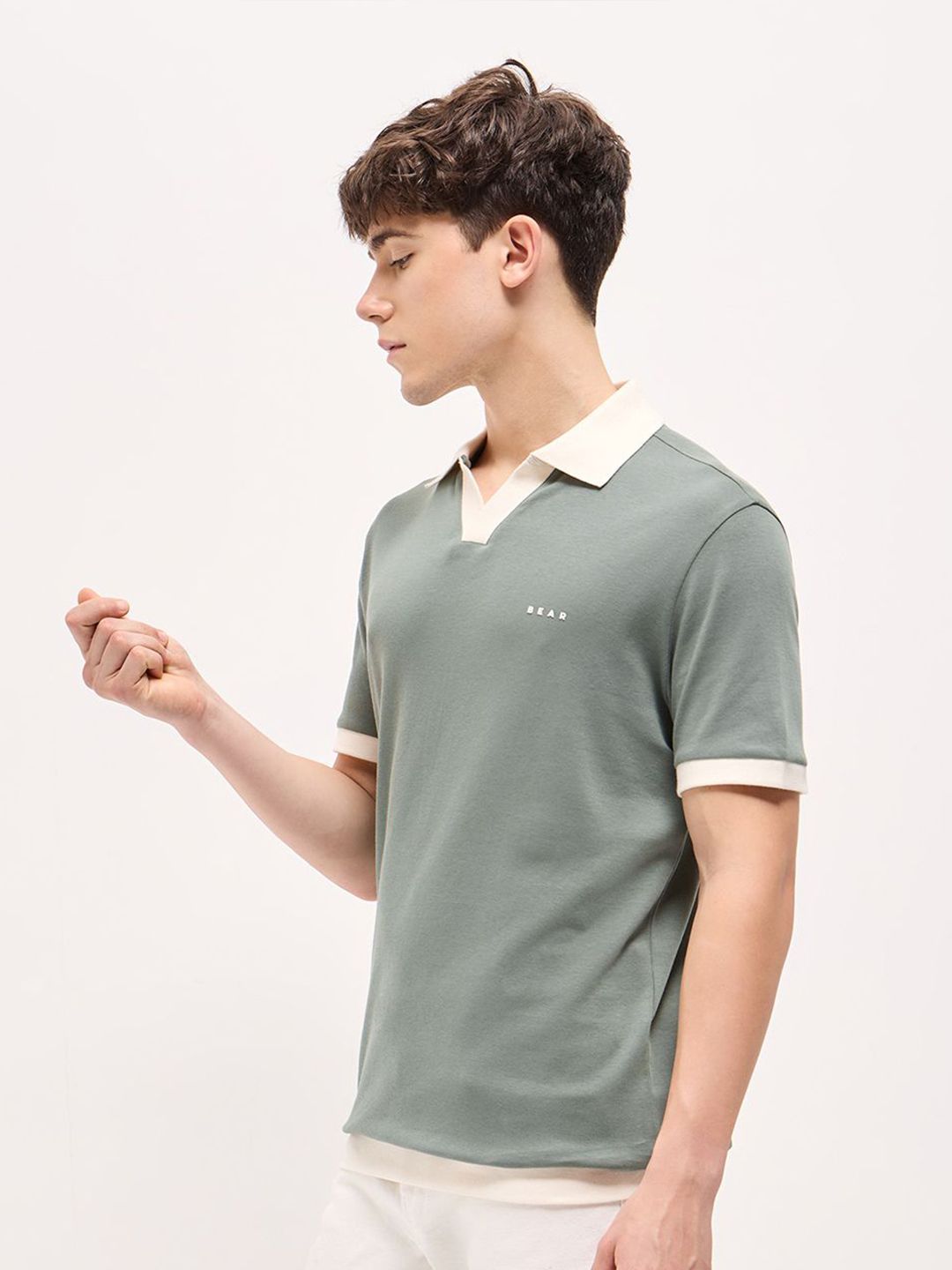 THE BEAR HOUSE Men Solid Polo Collar Cotton T-shirt