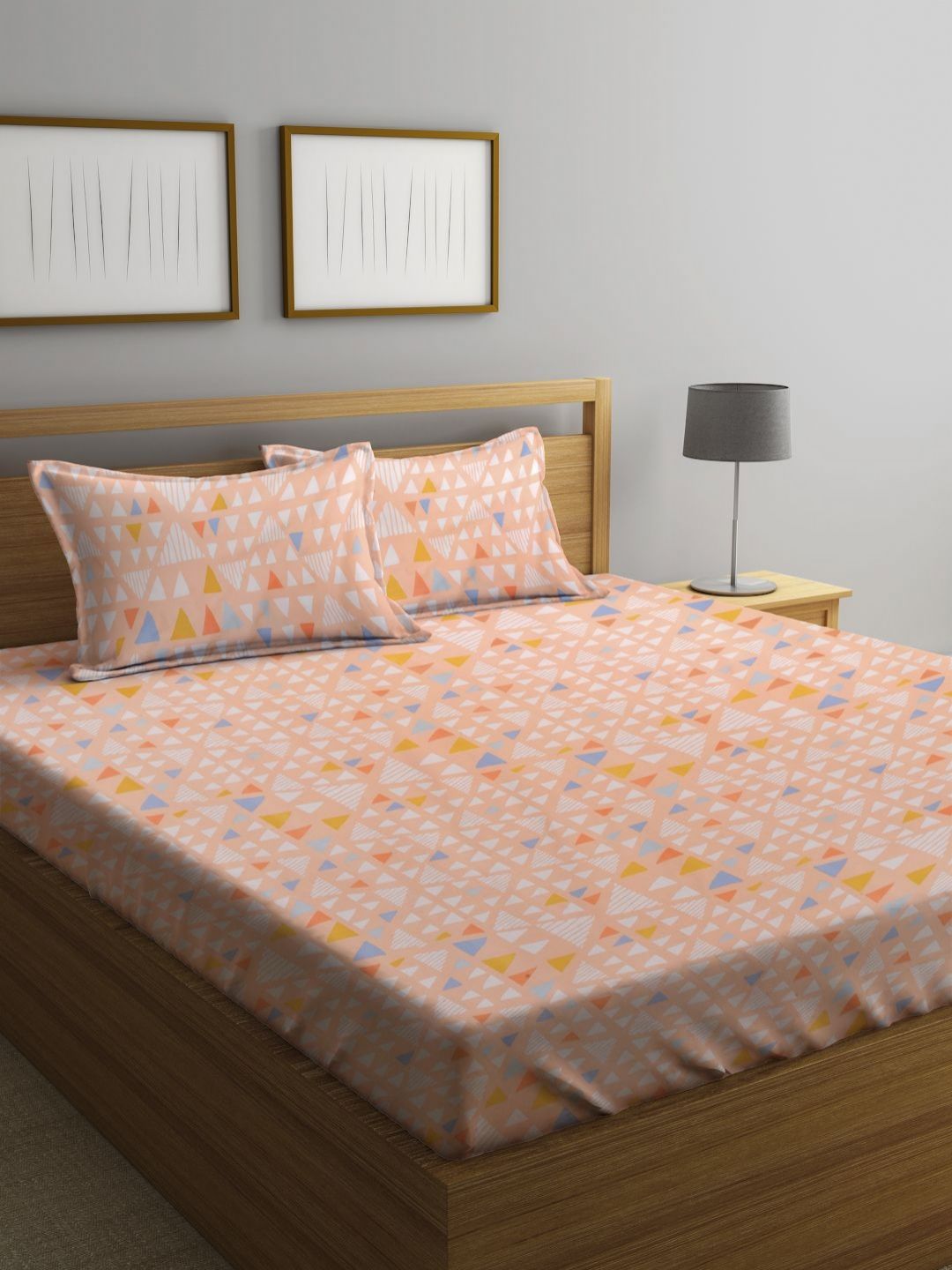 Myntra Elegant Homes Peach Geometric Polycotton 300 TC Cadar Katil Halus King dengan 2 Sarung Bantal-98 x 87 inci