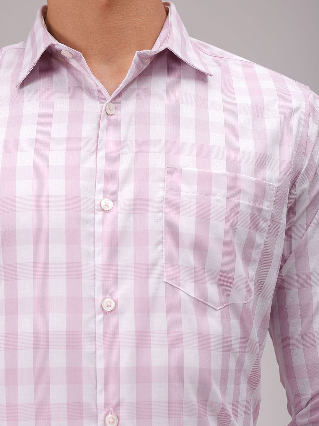 The Indian Garage Co. X Luxe Men Cutaway Collar Checked Slim Fit Formal Shirt