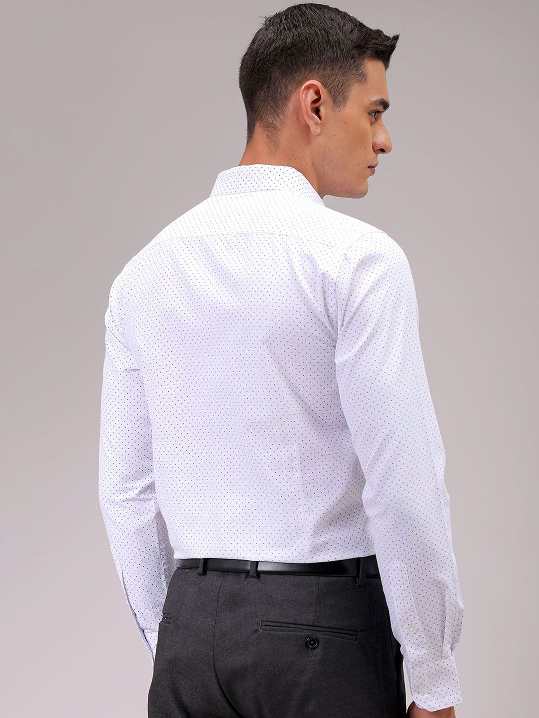 The Indian Garage Co. X Luxe Men Cutaway Collar Micro Ditsy Printed Slim Fit Formal Shirt