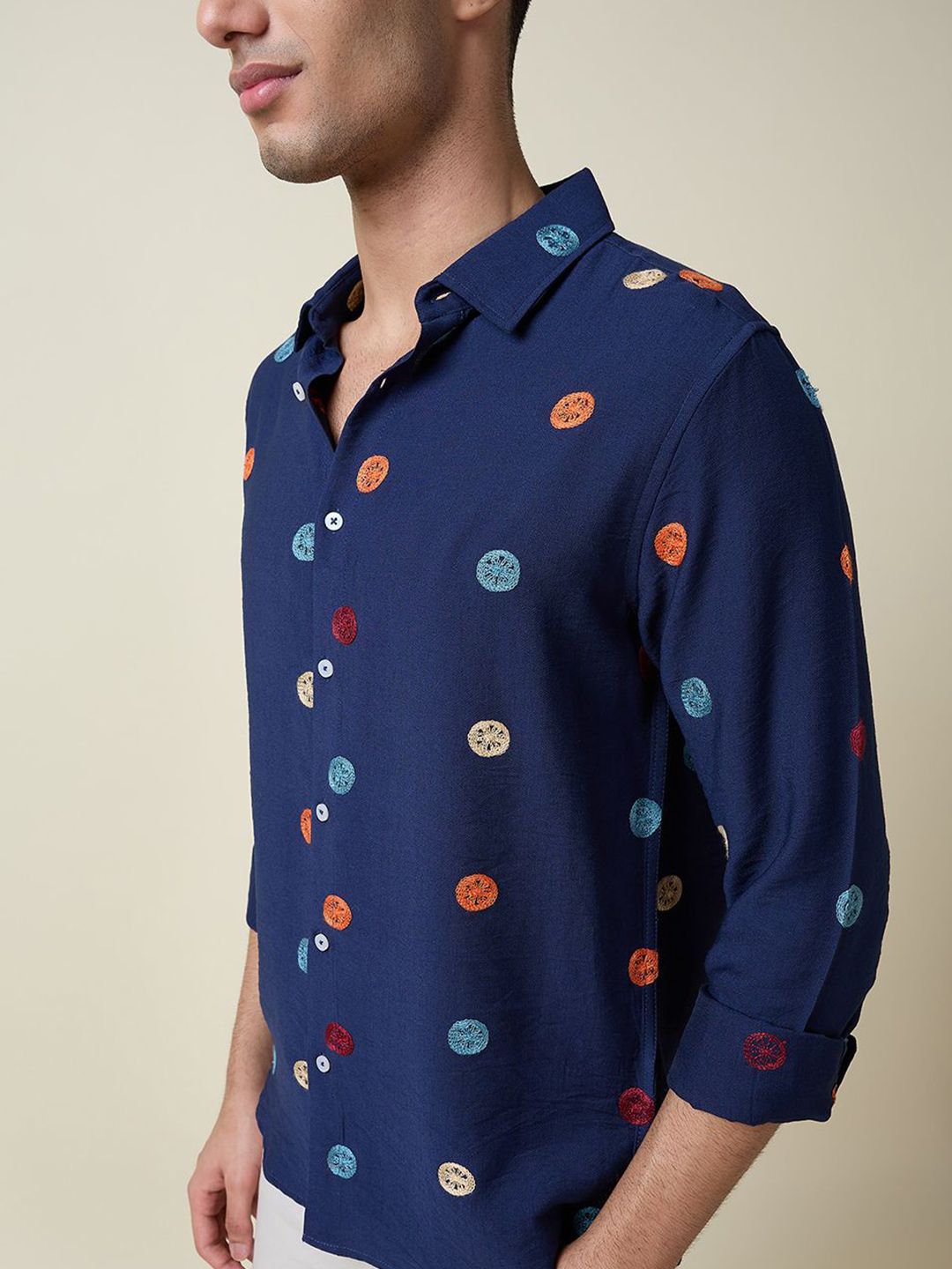 Thomas Scott Men Premium Fit Spread Collar Solid Casual Shirt