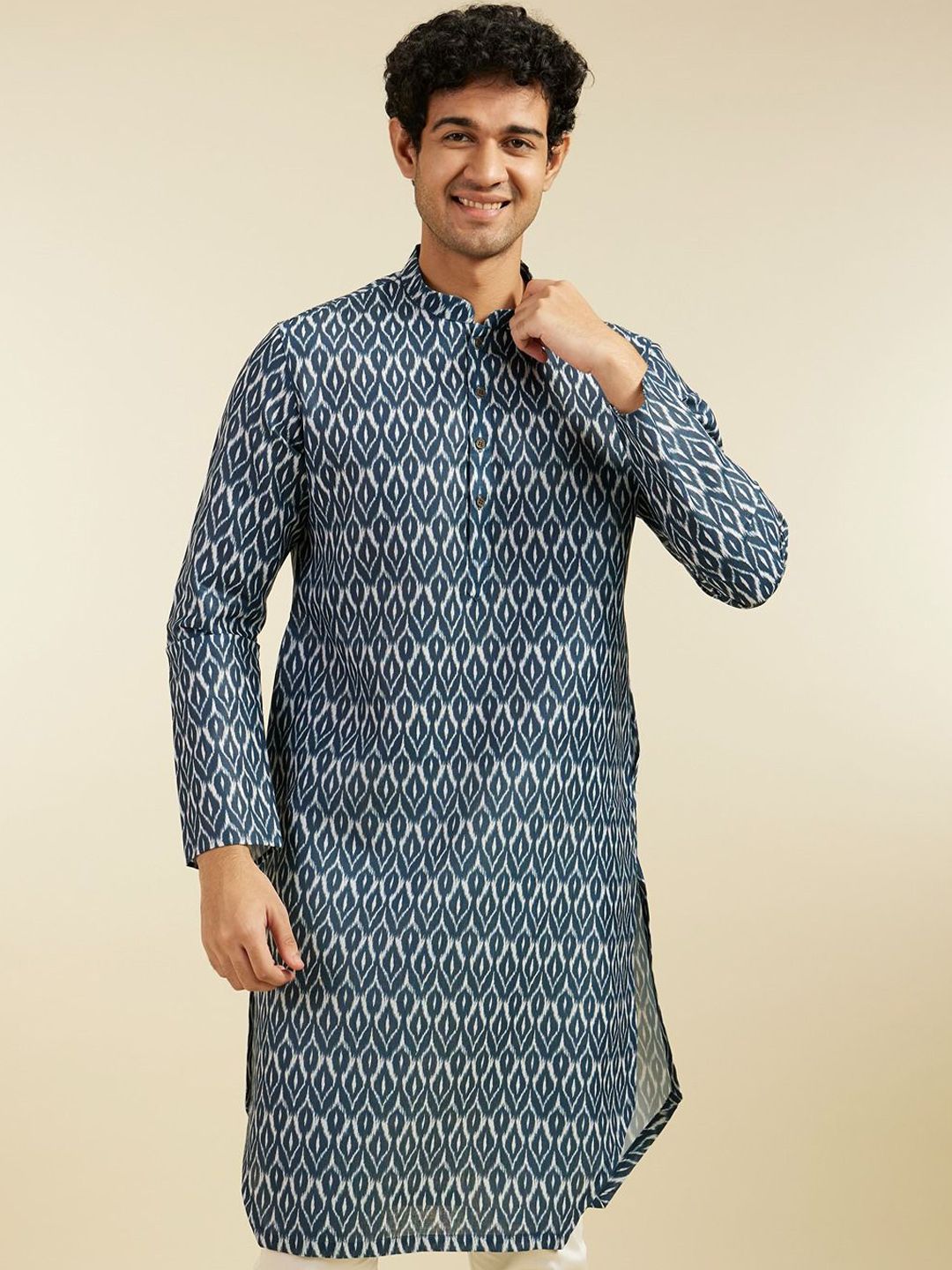 Diwas by Manyavar Geometric Printed Mandarin Collar Straight Kurta
